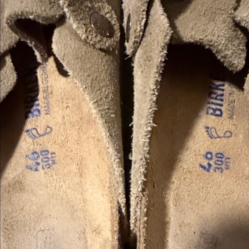 Birkenstock Clogs - image 6